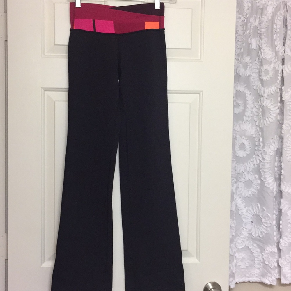 EUC Lululemon Full Length Yoga Pants, 2